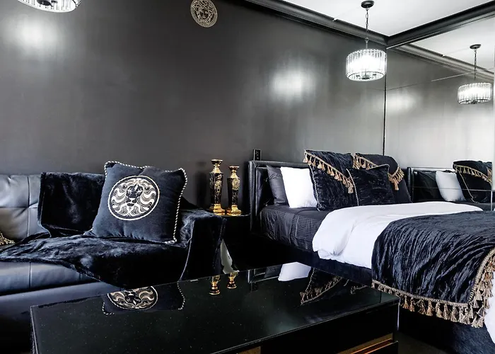Designer Suites - Versace On View